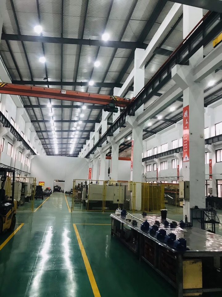 升降機(jī)車(che)間